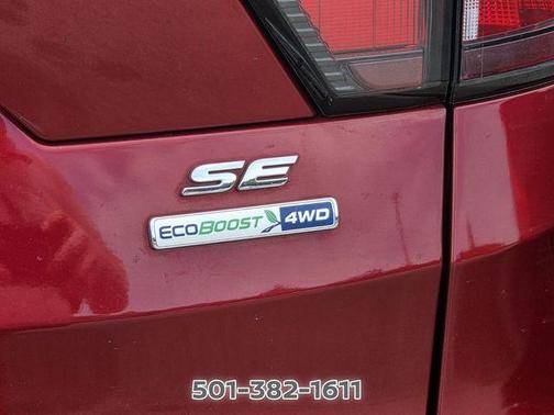 Ruby Red Metallic 2018 Ford Escape SE