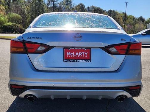 Brilliant Silver Metallic 2023 Nissan Altima 2.5 SL