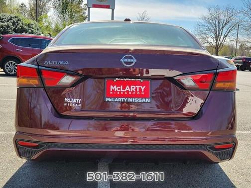 Garnet Pearl 2025 Nissan Altima SV