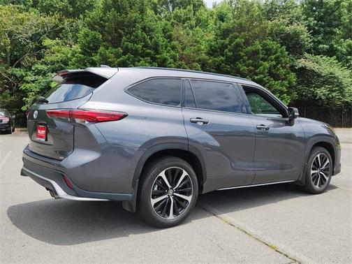2022 Toyota Highlander XSE