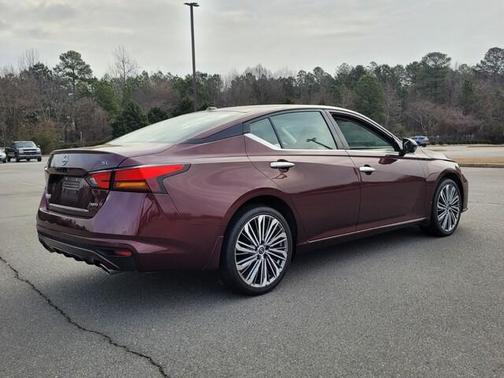 2024 Nissan Altima 2.5 SL