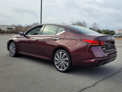 2024 Nissan Altima 2.5 SL