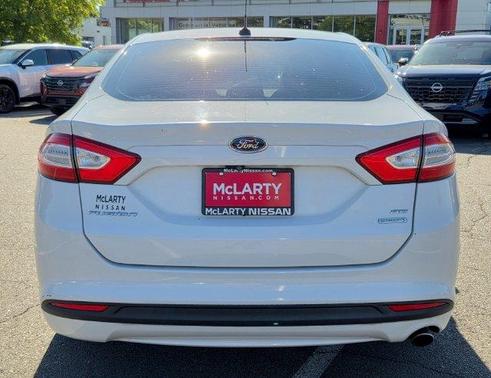 Oxford White 2016 Ford Fusion SE
