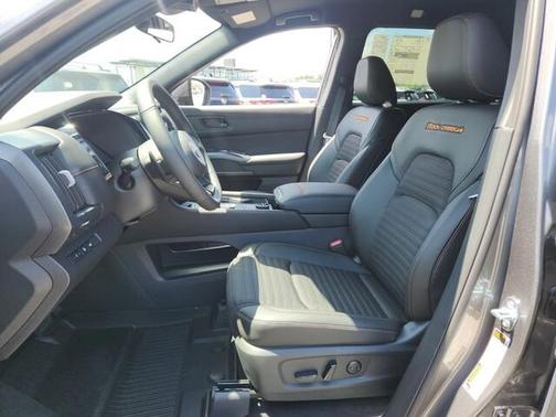 2025 Nissan Pathfinder Rock Creek