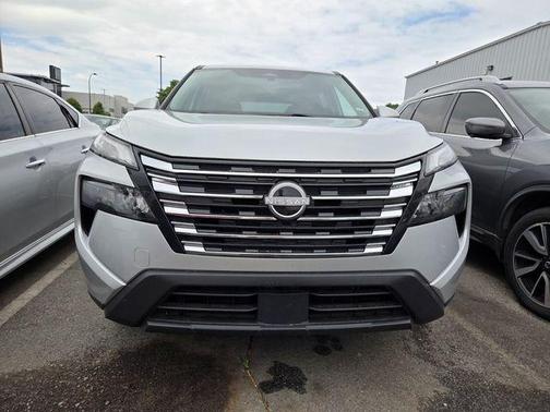 Brilliant Silver Metallic 2024 Nissan Rogue SV