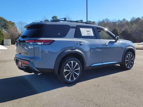 Boulder Gray Metallic 2026 Nissan Pathfinder Platinum
