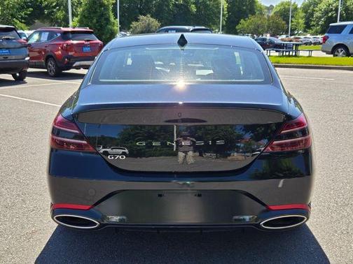 Black 2025 Genesis G70 2.5T