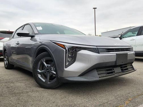 Steel Gray 2025 Kia K4