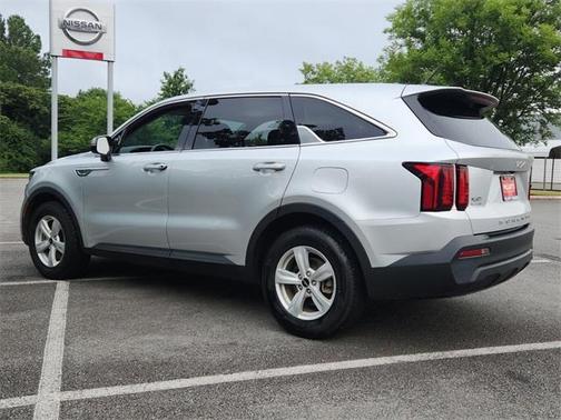 2022 Kia Sorento LX