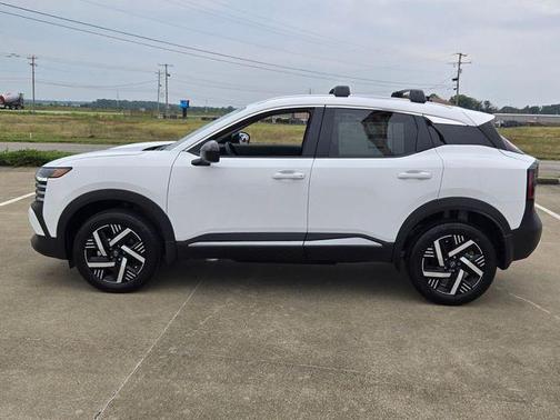 Fresh Powder 2026 Nissan Kicks SV