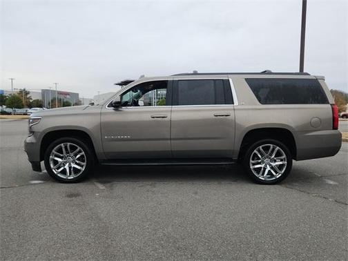 2017 Chevrolet Suburban LT