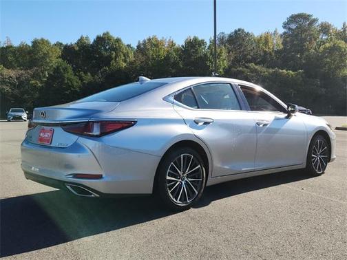 2022 Lexus ES 350 Base