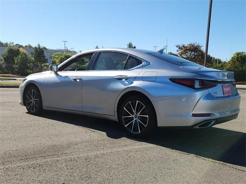 2022 Lexus ES 350 Base