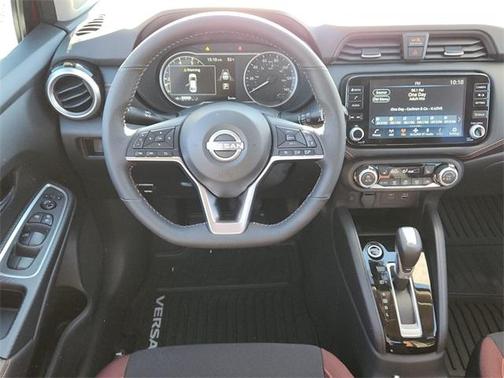 2025 Nissan Versa 1.6 SR