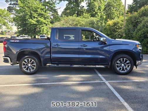 Blue Metallic 2022 Chevrolet Silverado 1500 LT