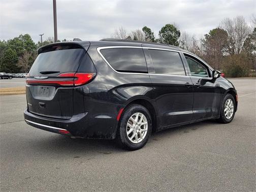 2022 Chrysler Pacifica Touring-L