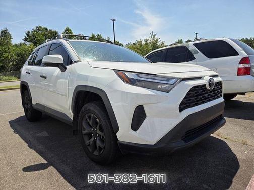 Ice 2023 Toyota RAV4 XLE