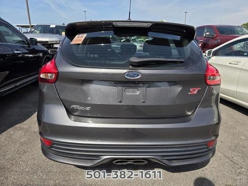Magnetic 2017 Ford Focus ST Base