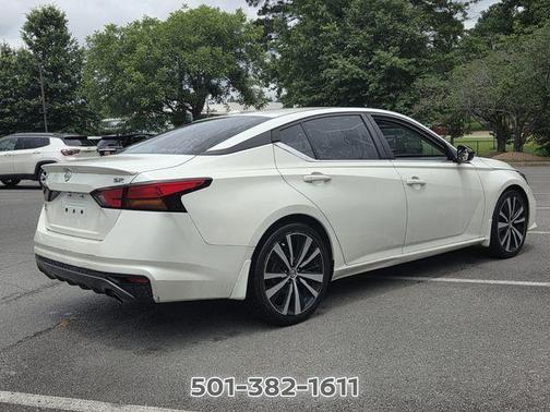 White 2019 Nissan Altima 2.5 SR