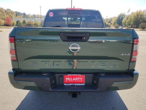 Green 2026 Nissan Frontier SV