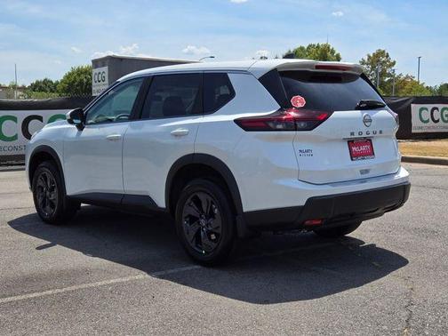 Everest White P 2026 Nissan Rogue SV