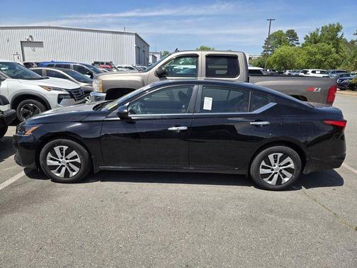 Black 2025 Nissan Altima S