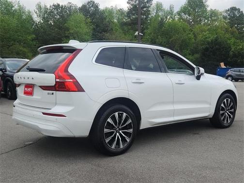 2023 Volvo XC60 B5 Core