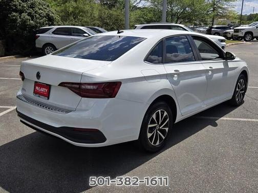 Pure White 2022 Volkswagen Jetta 1.5T S