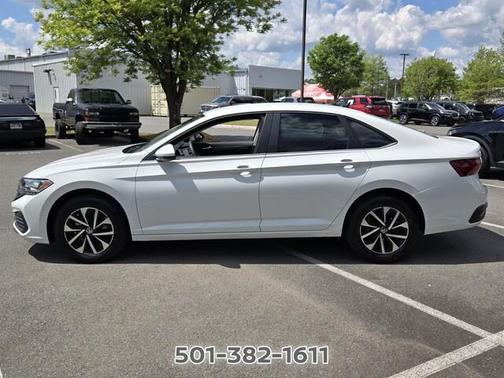 Pure White 2022 Volkswagen Jetta 1.5T S