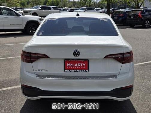 Pure White 2022 Volkswagen Jetta 1.5T S