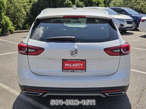 White 2019 Buick Regal TourX Essence