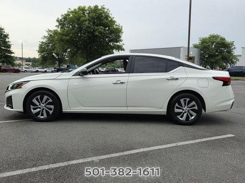 Glacier White 2024 Nissan Altima 2.5 S