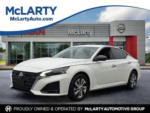Glacier White 2024 Nissan Altima 2.5 S