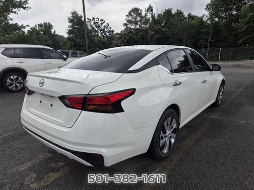 Glacier White 2024 Nissan Altima 2.5 S