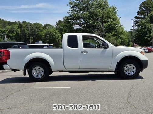 Glacier White 2017 Nissan Frontier S