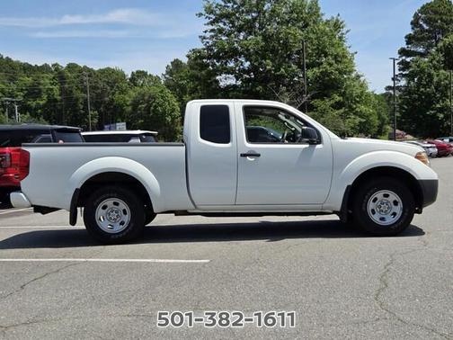 Glacier White 2017 Nissan Frontier S