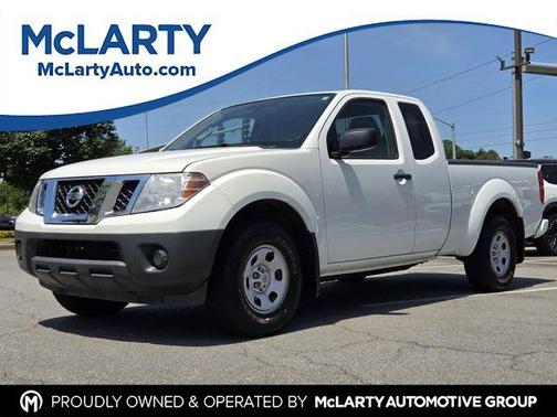 Glacier White 2017 Nissan Frontier S