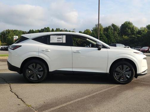 Everest White P 2026 Nissan Murano SL