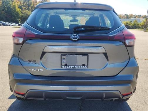 2025 Nissan Kicks Play S