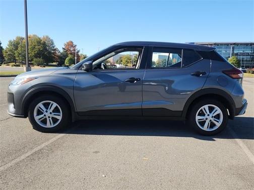 2025 Nissan Kicks Play S