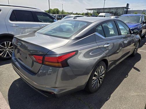 Gun Metallic 2024 Nissan Altima 2.5 SV