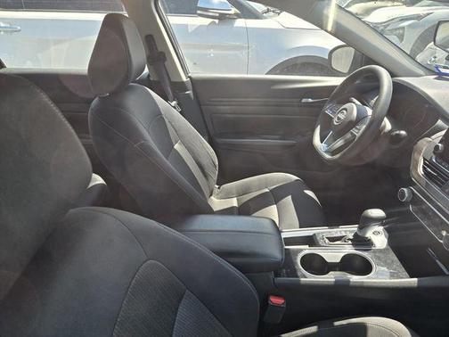 Gun Metallic 2024 Nissan Altima 2.5 SV