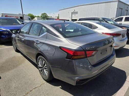 Gun Metallic 2024 Nissan Altima 2.5 SV