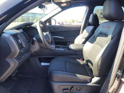 Black 2026 Nissan Pathfinder Rock Creek
