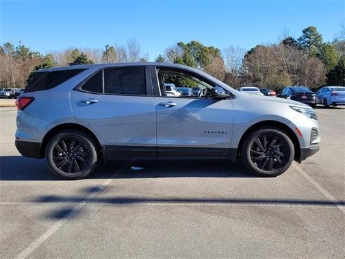 2023 Chevrolet Equinox LS