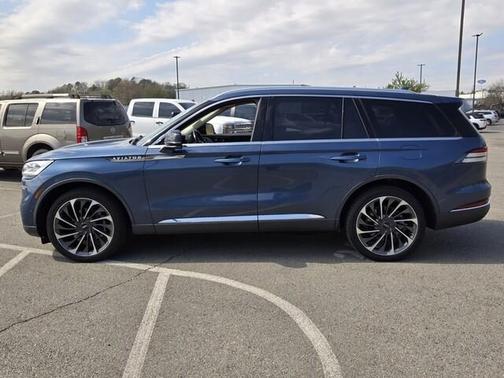 Blue 2020 Lincoln Aviator Reserve AWD