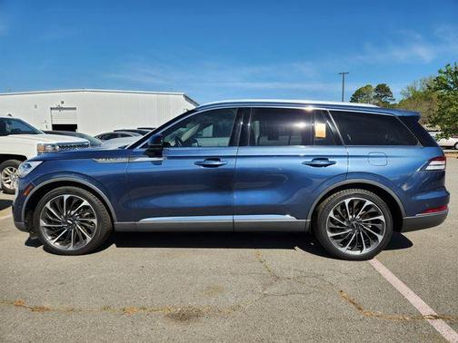 Blue 2020 Lincoln Aviator Reserve AWD