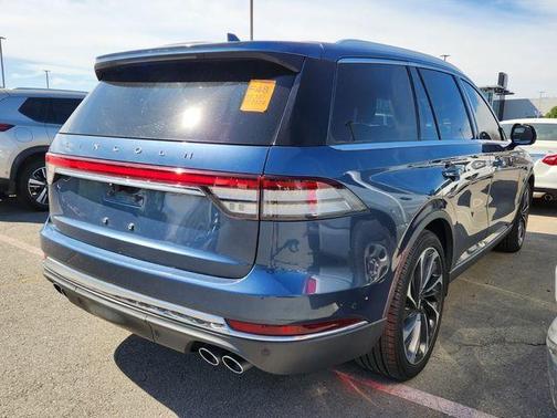 Blue 2020 Lincoln Aviator Reserve AWD