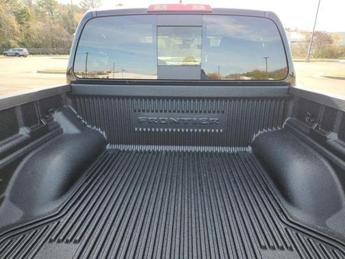 Black 2026 Nissan Frontier SV