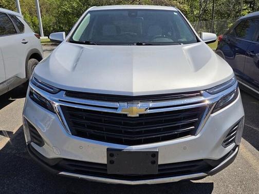 Silver Ice Metallic 2022 Chevrolet Equinox 2LT